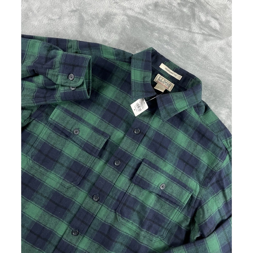 LL Bean Chamois Shirt Men Medium Blue Green Plaid Flannel Traditional Fit Casual